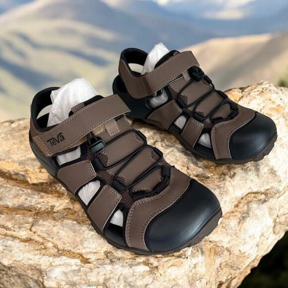 New Teva flintwood sandals men’s size 7 fisherman design - Picture 1 of 9